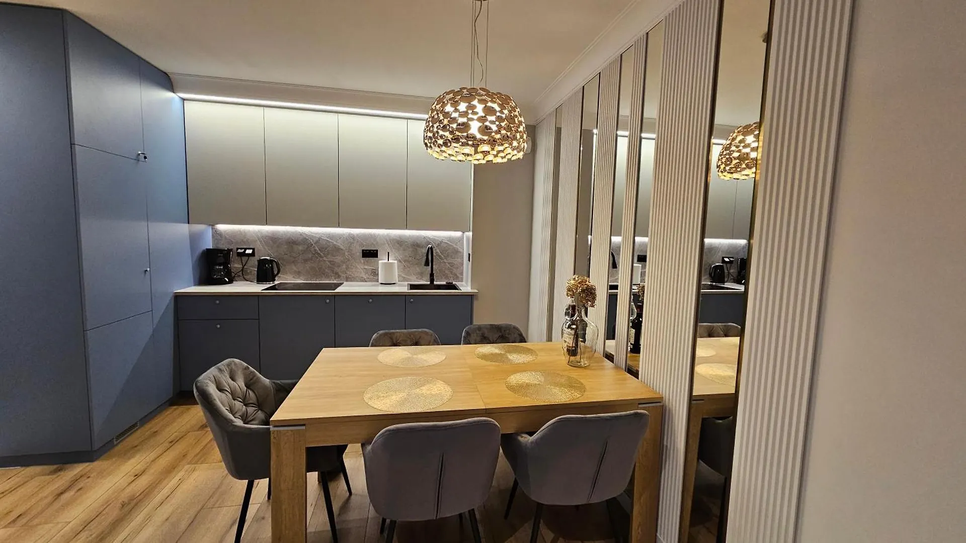 Apartament Elegance, Metro, Free Parking Warsaw